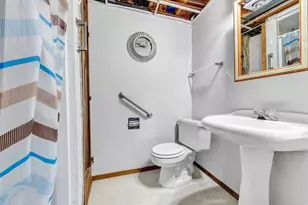 2121 Rose Frances Ct, Green Bay, WI 54311 - Photo 23