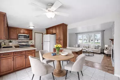 2121 Rose Frances Court, Green Bay, WI 54311 - Photo 7