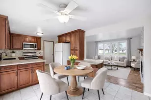 2121 Rose Frances Ct, Green Bay, WI 54311 - Photo 7