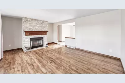 2121 Rose Frances Court, Green Bay, WI 54311 - Photo 5