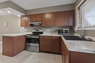 1519 Fairlawn Ave, North Fond du Lac, WI 54937 - Photo 9