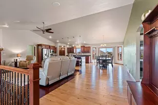 1979 Kettle Creek Dr, De Pere, WI 54115 - Photo 5