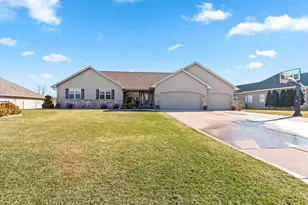 1979 Kettle Creek Dr, De Pere, WI 54115 - Photo 67