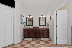 3366 Harbor Bay Rd, Oshkosh, WI 54901 - Photo 33