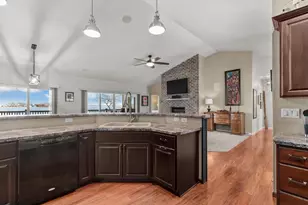 3366 Harbor Bay Rd, Oshkosh, WI 54901 - Photo 15