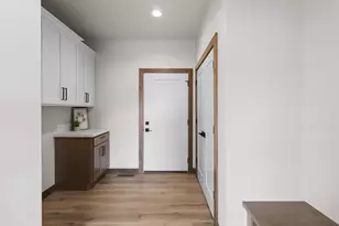 8347 Marlo Ave, Neenah, WI 54956 - Photo 27