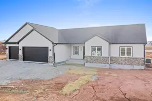 8347 Marlo Ave, Neenah, WI 54956 - Photo 29