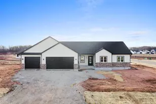 8347 Marlo Ave, Neenah, WI 54956 - Photo 31