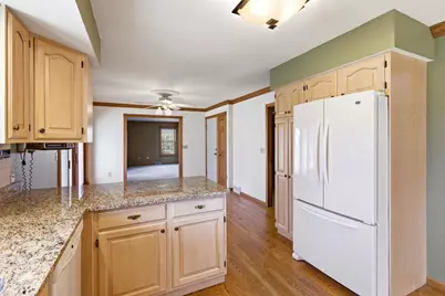 2415 Parkside Drive, Oshkosh, WI 54901 - Photo 15