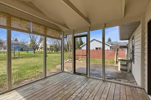 2415 Parkside Dr, Oshkosh, WI 54901 - Photo 19