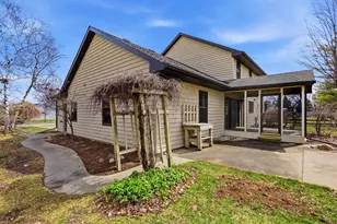 2415 Parkside Dr, Oshkosh, WI 54901 - Photo 57