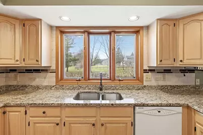 2415 Parkside Drive, Oshkosh, WI 54901 - Photo 13