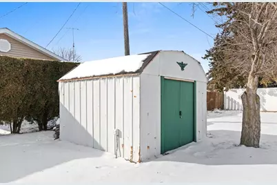 1619 Orchard Drive, Manitowoc, WI 54220 - Photo 37