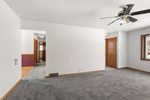 1619 Orchard Dr, Manitowoc, WI 54220 - Photo 7