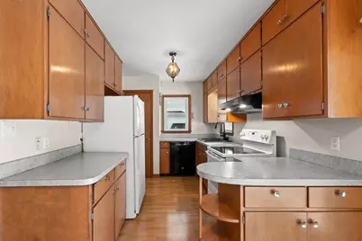 1619 Orchard Drive, Manitowoc, WI 54220 - Photo 13