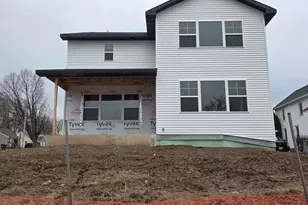 716 E 9th St, Kaukauna, WI 54130 - Photo 3