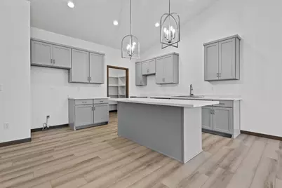 3385 Shawano Avenue, Green Bay, WI 54313 - Photo 9