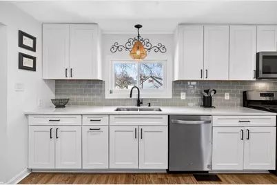 739 Park Street, Wrightstown, WI 54180 - Photo 9