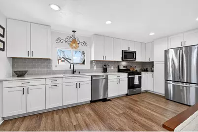 739 Park Street, Wrightstown, WI 54180 - Photo 11