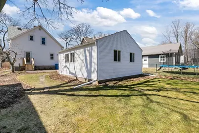 730 Powers Street, Oshkosh, WI 54901 - Photo 31
