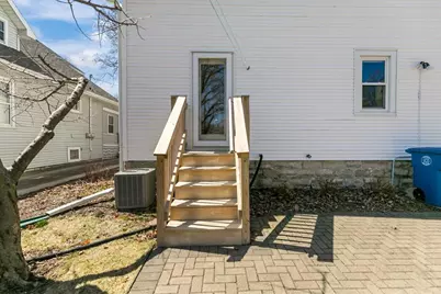 730 Powers Street, Oshkosh, WI 54901 - Photo 29