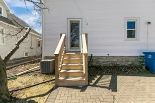 730 Powers St, Oshkosh, WI 54901 - Photo 29