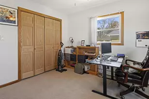 1109 Morningside Ct, Marinette, WI 54143 - Photo 15