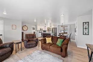 1855 St Agnes Dr, Green Bay, WI 54304 - Photo 7