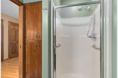 1274 W 18th Avenue, Oshkosh, WI 54904 - Photo 27