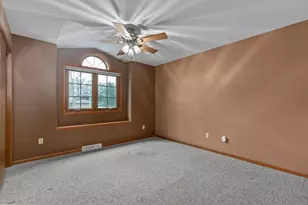 1274 W 18th Ave, Oshkosh, WI 54904 - Photo 19