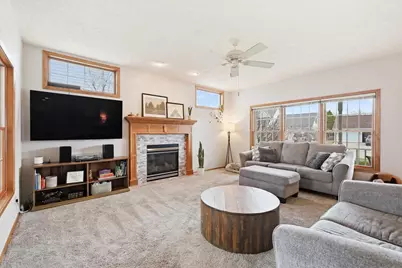 1081 S Violet Lane, Appleton, WI 54914 - Photo 3