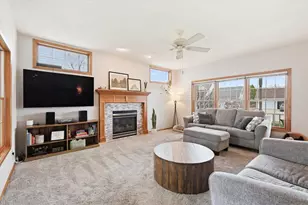 1081 S Violet Ln, Appleton, WI 54914 - Photo 3