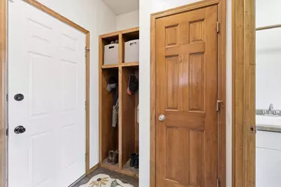 1081 S Violet Lane, Appleton, WI 54914 - Photo 11