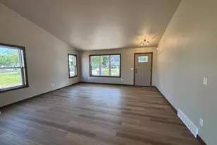 651 Reed St, Neenah, WI 54956 - Photo 9