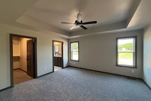 651 Reed St, Neenah, WI 54956 - Photo 7