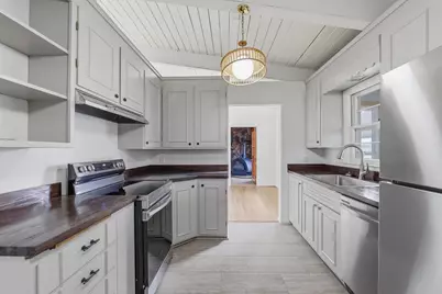 N5954 Deming Place, Fond du Lac, WI 54935 - Photo 5