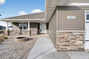 302 Willie Mays Cir, De Pere, WI 54115 - Photo 39