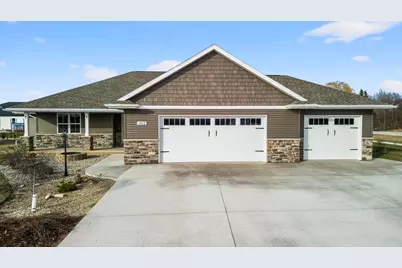 302 Willie Mays Circle, De Pere, WI 54115 - Photo 3