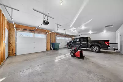 302 Willie Mays Circle, De Pere, WI 54115 - Photo 25