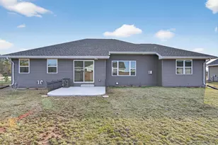 302 Willie Mays Cir, De Pere, WI 54115 - Photo 37