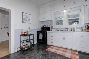 858 Vine Ave, Oshkosh, WI 54901 - Photo 9