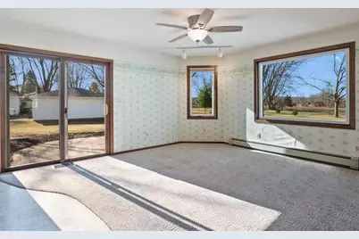 2046 Wayside Place, Green Bay, WI 54311 - Photo 23