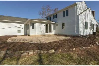 2046 Wayside Place, Green Bay, WI 54311 - Photo 5