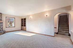 2046 Wayside Pl, Green Bay, WI 54311 - Photo 15