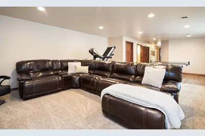 1024 Faversham Way, Green Bay, WI 54313 - Photo 33