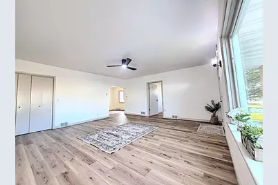 109 N Madison Street, Chilton, WI 53014 - Photo 3