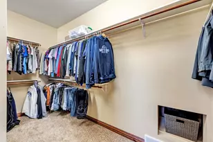 334 Whispering Creek Ct, Green Bay, WI 54303 - Photo 17