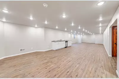 334 Whispering Creek Court, Green Bay, WI 54303 - Photo 25