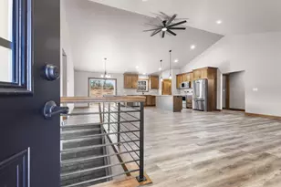 3370 Largo Ridge Ct, Green Bay, WI 54311 - Photo 7