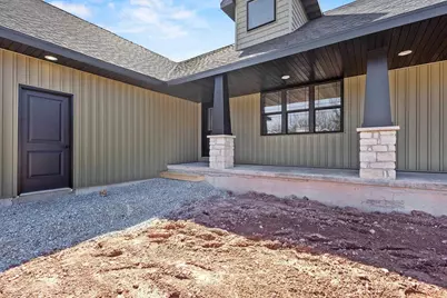 3370 Largo Ridge Court, Green Bay, WI 54311 - Photo 5